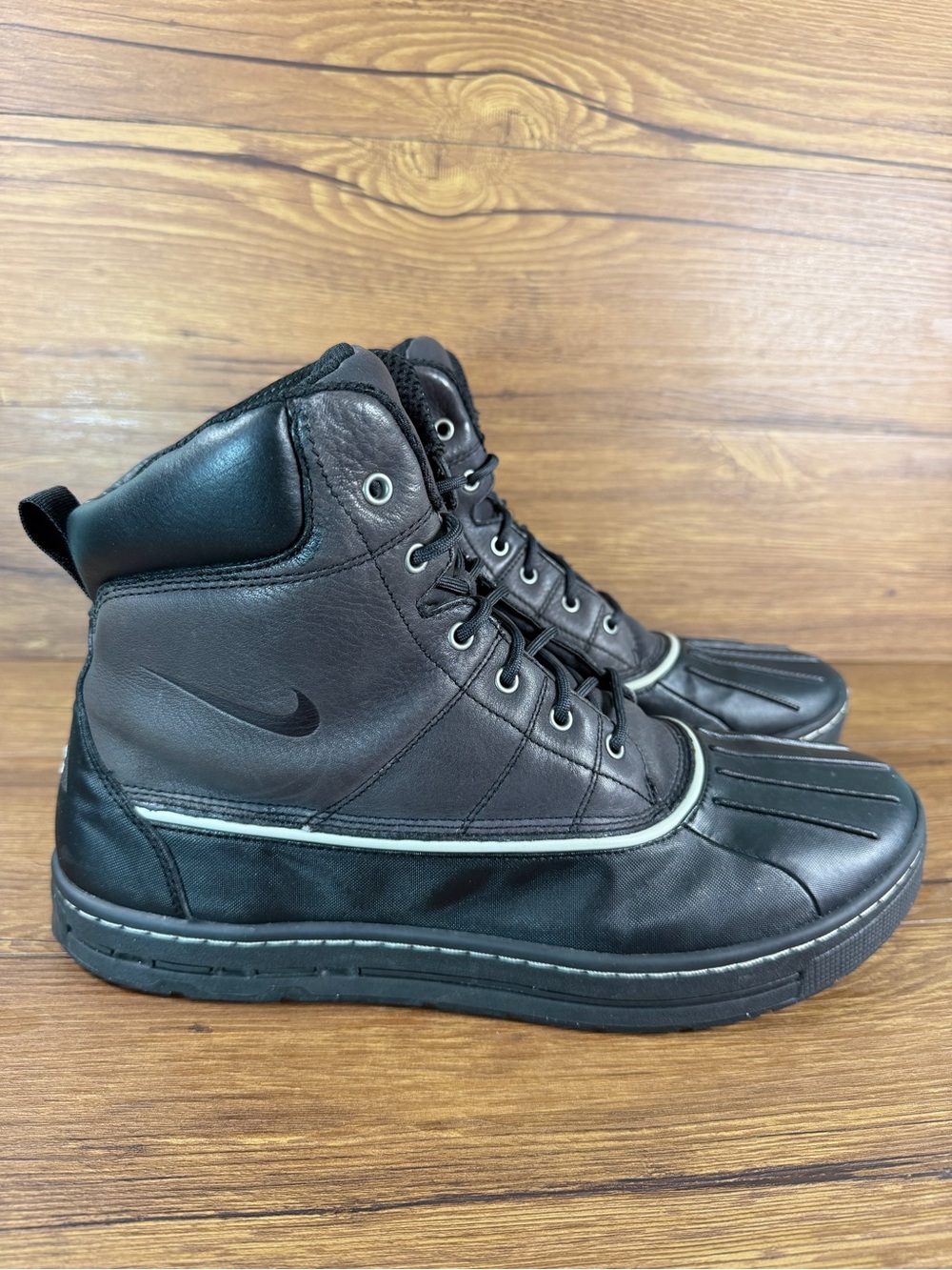 Nike ACG Woodside Duck Boots Men's Size 13 Lace Up Leather Shoes